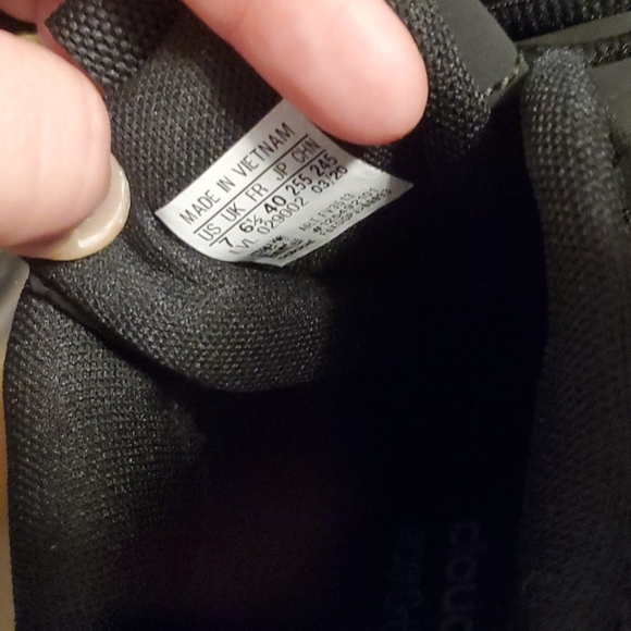 Adidas - Picture 4 of 4